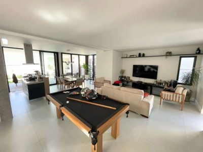 Casa, 4 quartos, 247 m² - Foto 2
