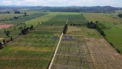 Terreno, 68 hectares - Foto 2
