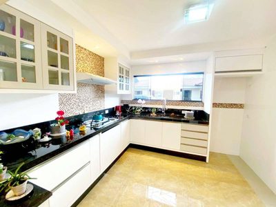 Sobrado, 5 quartos, 427 m² - Foto 4
