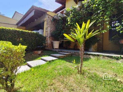 Casa, 3 quartos, 253 m² - Foto 1