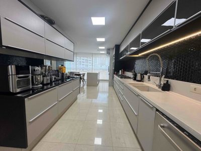 Apartamento, 3 quartos, 220 m² - Foto 4