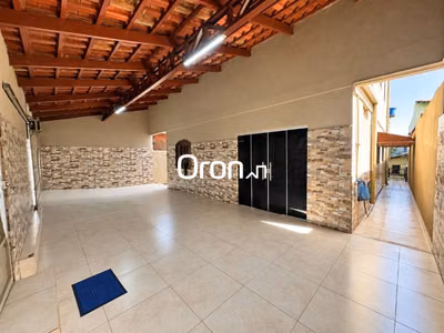 Casa, 4 quartos, 172 m² - Foto 1