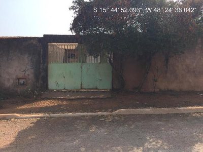 Casa, 2 quartos, 180 m² - Foto 1