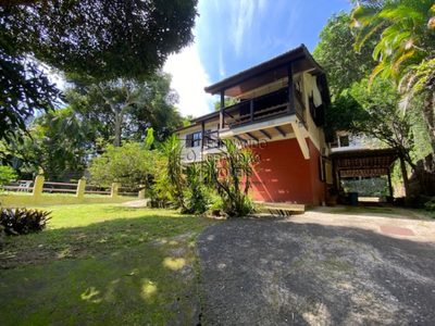 Casa, 4 quartos, 220 m² - Foto 1
