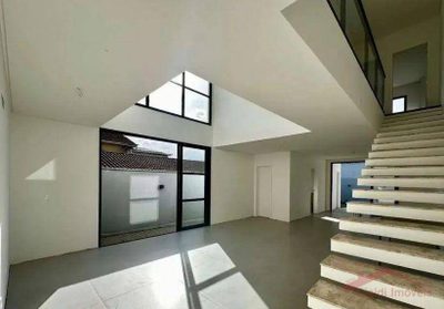 Sobrado, 3 quartos, 218 m² - Foto 2