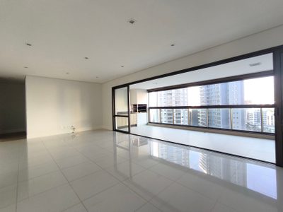 Apartamento, 3 quartos, 173 m² - Foto 1