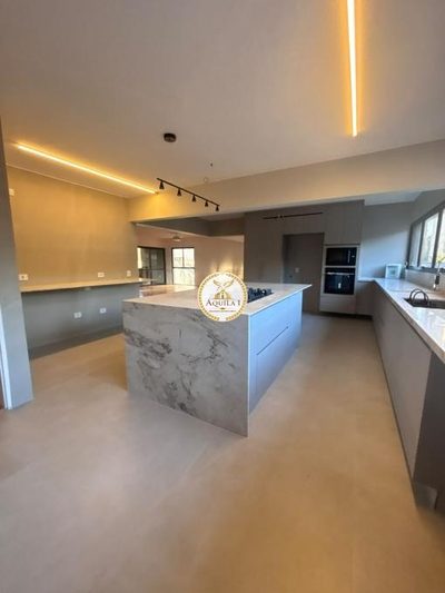 Apartamento, 1 quarto, 320 m² - Foto 1
