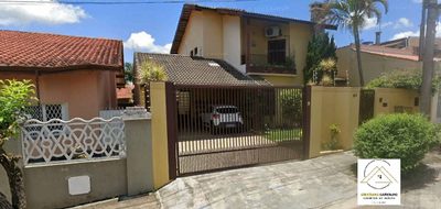 Casa, 3 quartos, 203 m² - Foto 1
