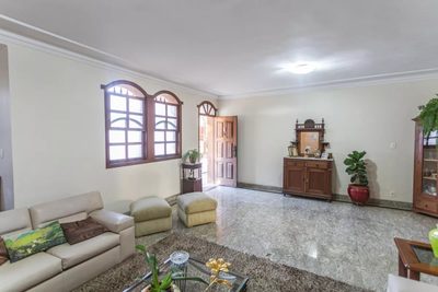 Casa, 6 quartos, 280 m² - Foto 2