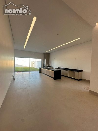 Casa, 1 quarto, 198 m² - Foto 2