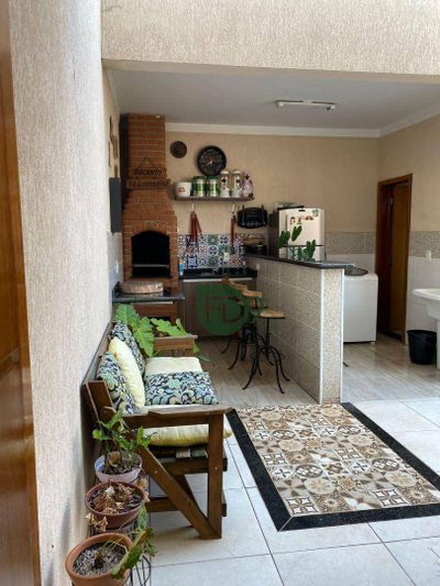 Casa, 3 quartos, 162 m² - Foto 1