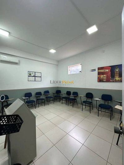 Sala-Conjunto, 200 m² - Foto 1