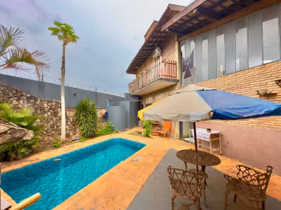 Casa, 4 quartos, 300 m² - Foto 1
