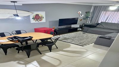 Sobrado, 3 quartos, 200 m² - Foto 1