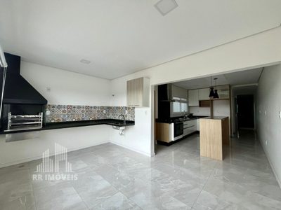 Casa, 4 quartos, 289 m² - Foto 1