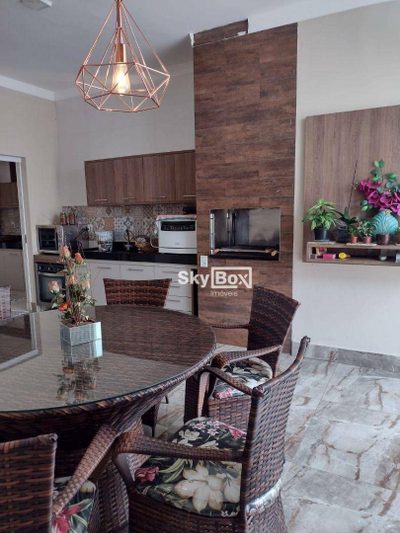 Casa, 4 quartos, 250 m² - Foto 4