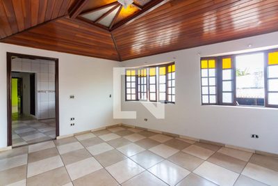 Casa, 3 quartos, 270 m² - Foto 2