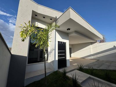 Casa, 3 quartos, 157 m² - Foto 1