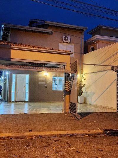 Casa, 3 quartos, 173 m² - Foto 1