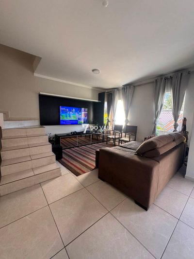 Casa, 13 quartos, 106 m² - Foto 1