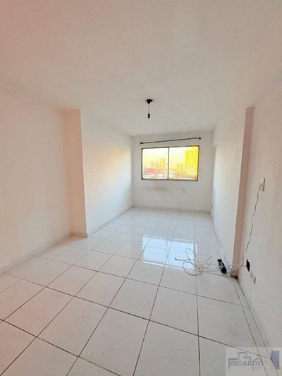 Apartamento, 1 quarto, 28 m² - Foto 2