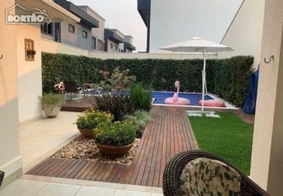 Casa, 4 quartos, 185 m² - Foto 1