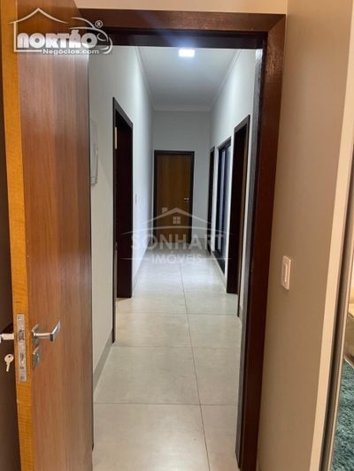Casa, 3 quartos, 204 m² - Foto 3