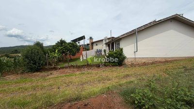 Chácara, 3 quartos, 1635 m² - Foto 5