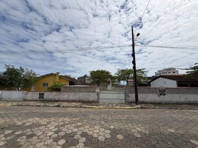 Casa, 4 quartos, 180 m² - Foto 1