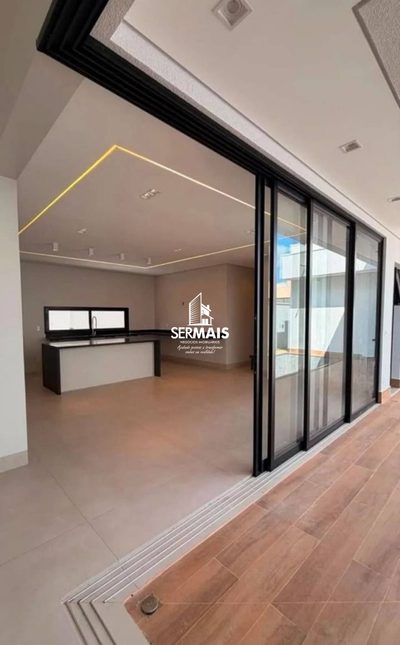Casa, 3 quartos, 222 m² - Foto 1