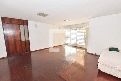 Casa, 3 quartos, 350 m² - Foto 1