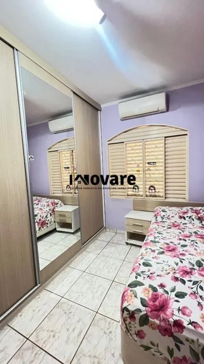 Casa, 3 quartos, 211 m² - Foto 2