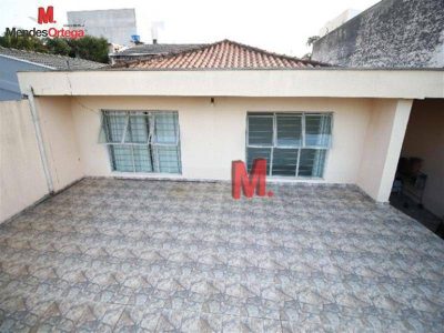 Casa, 4 quartos, 215 m² - Foto 1