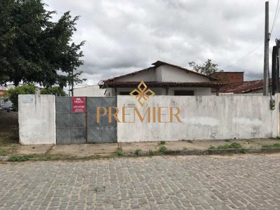 Casa, 2 quartos, 270 m² - Foto 1