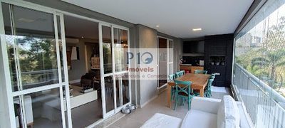Apartamento, 3 quartos, 223 m² - Foto 1