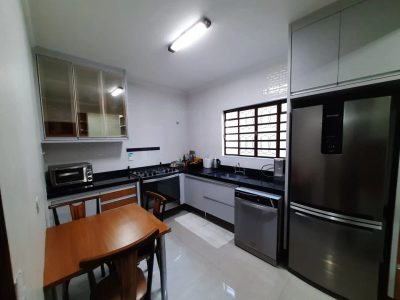 Casa, 3 quartos, 133 m² - Foto 1