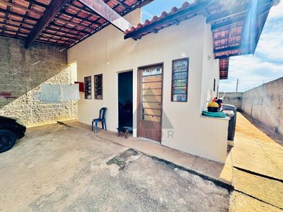 Casa, 2 quartos, 41 m² - Foto 1