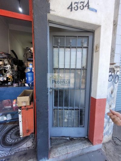 Casa, 2 quartos, 40 m² - Foto 1