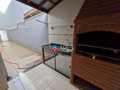 Casa, 3 quartos, 207 m² - Foto 2