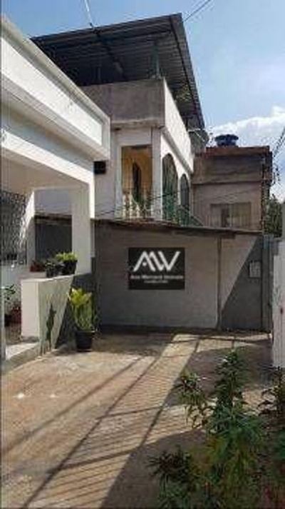 Casa, 3 quartos, 280 m² - Foto 1