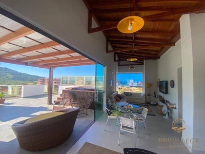 Cobertura, 3 quartos, 243 m² - Foto 3