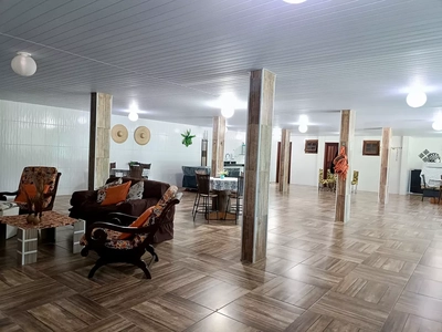 Casa, 8 quartos, 239 m² - Foto 4