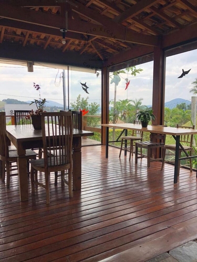 Chácara, 3 quartos, 927 m² - Foto 1