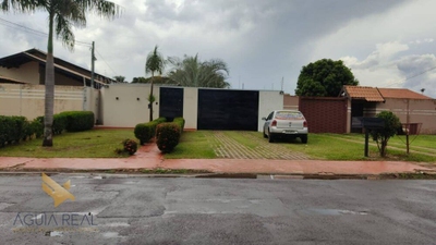 Casa, 4 quartos, 275 m² - Foto 1