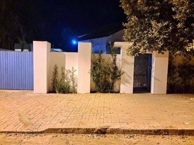 Casa, 3 quartos, 240 m² - Foto 1