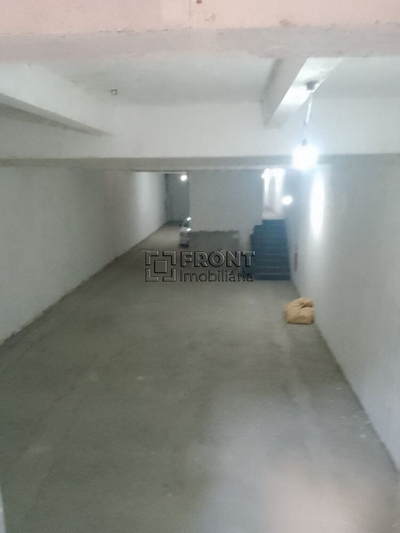 Loja-Salão, 850 m² - Foto 1