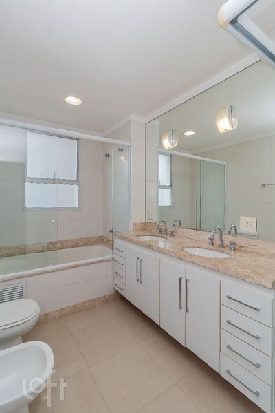 Apartamento, 4 quartos, 216 m² - Foto 2