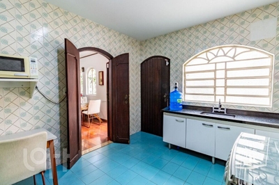 Casa, 5 quartos, 309 m² - Foto 1