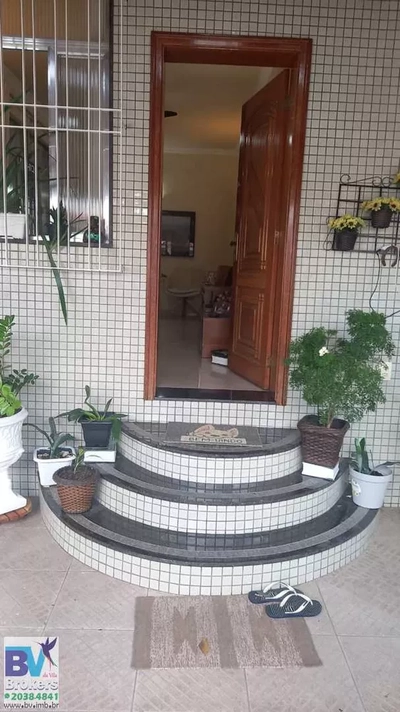 Casa, 4 quartos, 208 m² - Foto 1