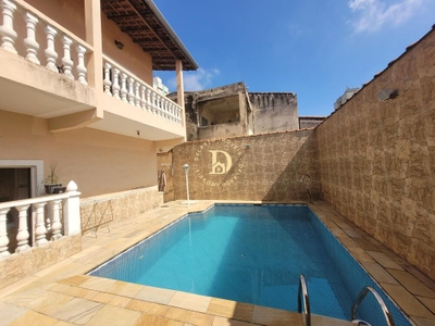 Sobrado, 3 quartos, 180 m² - Foto 1